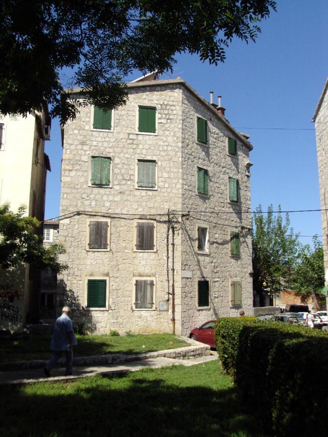 Studio Apartment Sretna Split Eksteriør billede