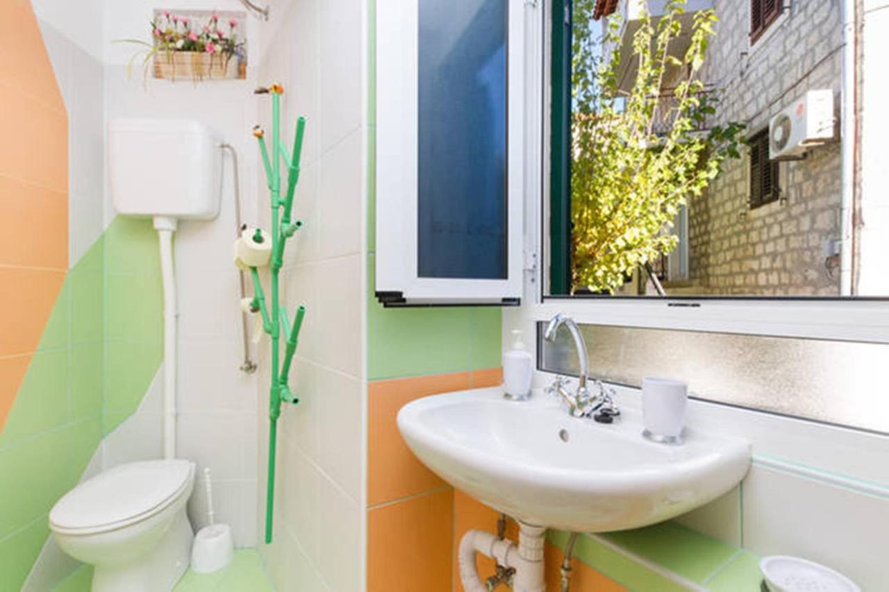 Studio Apartment Sretna Split Eksteriør billede